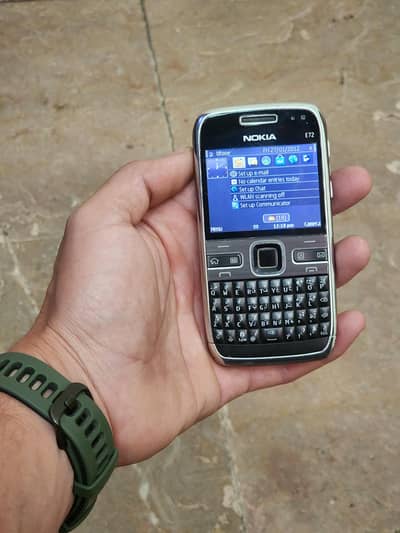 Nokia E72 classic symbian official PTA