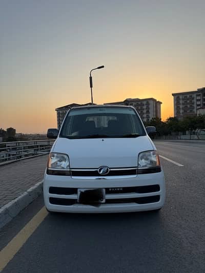 Daihatsu Mira 2007 4 Door Automatic Home Car Genuine Low mileage car