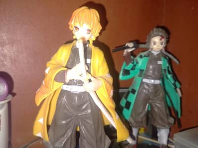 TANJIRO AND ZENITSU ACTION FIGURE ANIME  2 pieces