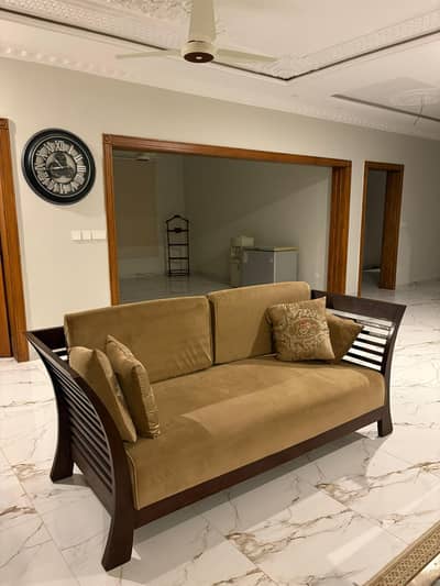 sofa for sale in lush condition