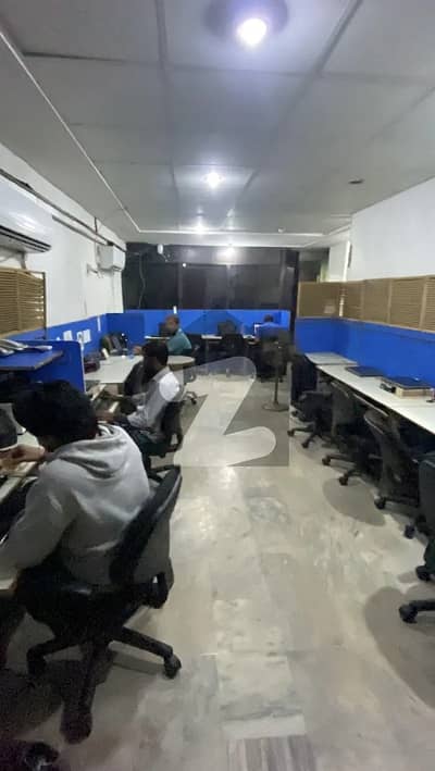 SEMI FURNISHED OFFICE IS AVAILABLE ON THE RENT IN THE 24/7 COMMERCIAL BUILDING AT SHAHRE E FAISAL