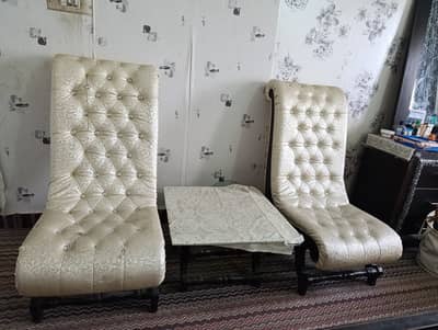 Coffee table and chairs