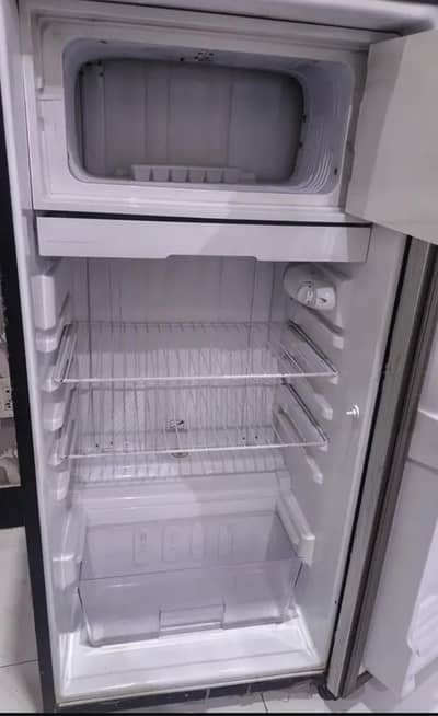 Mini fridge used but like new