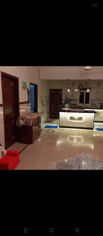 UFF ITNA SASTA FULL RENOVETD HOUSE FOR SALE IN SECTOR 11A