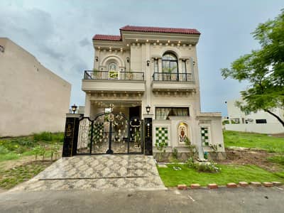 5 MARLA OUTCLASS LUXURY BUNGALOW AVAILABLE FOR RENT IN DHA PHASE 5