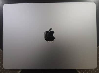 Apple MacBook Pro intel / m series available