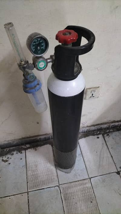 oxygen cylinder 10 litter