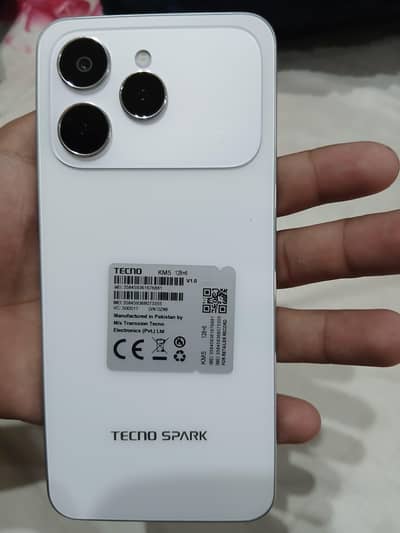 Tecno spark 40