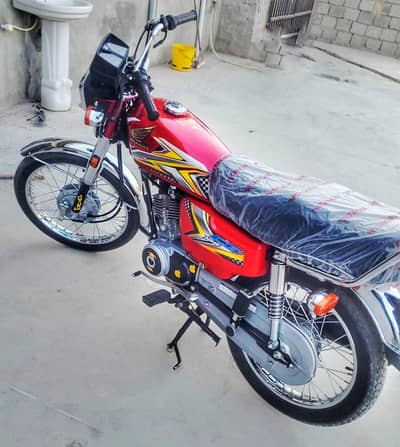 Honda cg 125  model 2025  03329410727