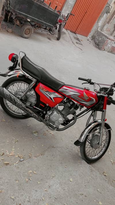 Honda CG 125 Golden Number