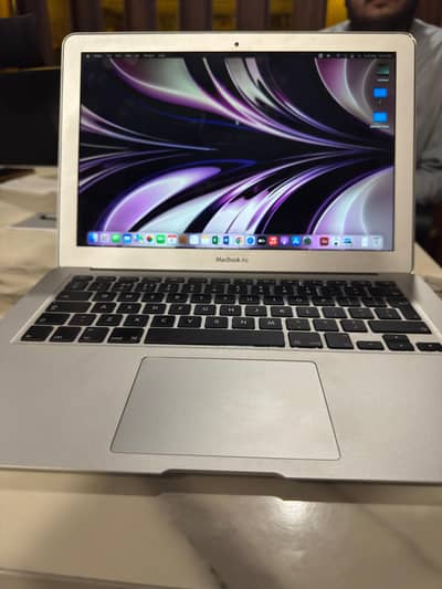 Apple Macbook Air 2015  Core i5
