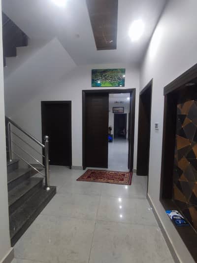 15 MARLA HOUSE AVAILABLE FOR RENT