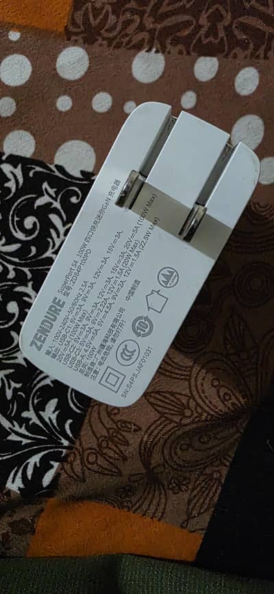 100W  Super Fast imported Charger by Zendure (original with 4 ports))