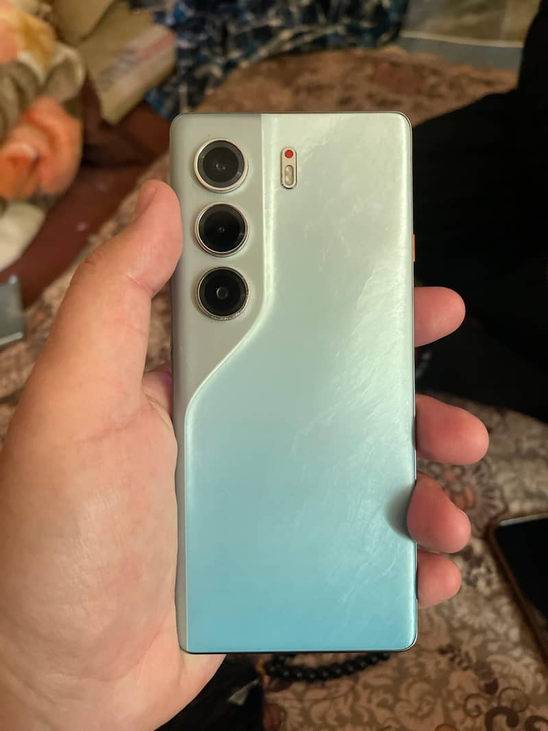 techno camon 40 pro 0