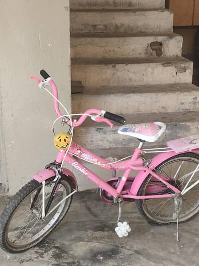 girls cycle best for 9/10 year girl  pink couler cycle Barbie couler