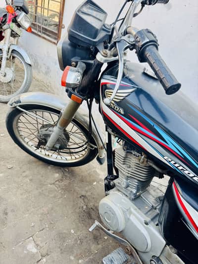 Honda 125 Black colour