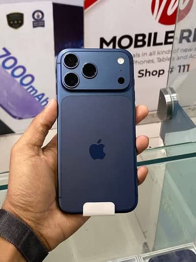 17 Pro Max Android Phone (iPhone Style)