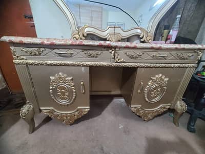 Bed Dressing Table side mirror etc