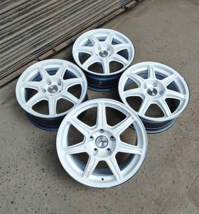 Advan racing rims are 16 inch with tyres