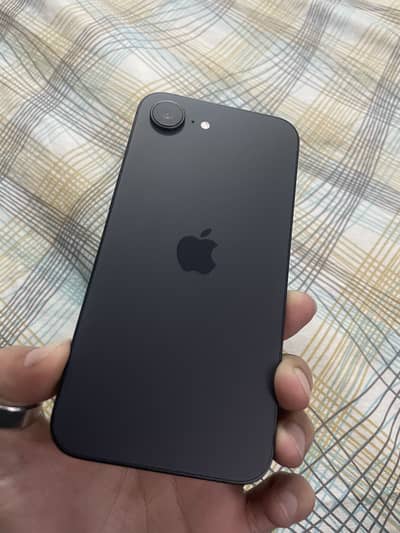 iPhone 16e 128GB Japan Variant – MDM Unlocked – 100% Battery