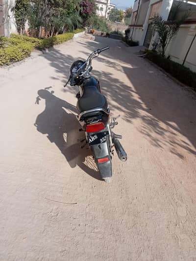 CD 70 DREAM AVAILABLE FOR SALE IN GOOD CONDITION