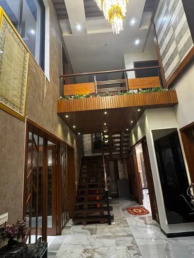 10 Marla Fully Furnished House For Rent