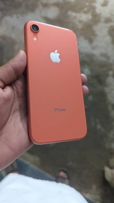 iphone XR condition 10/10 bypass All ok 64gb urgent sale