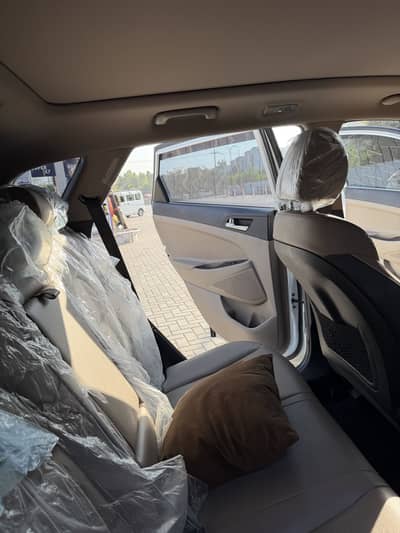 Tucson 2023 model Awd 03226102228