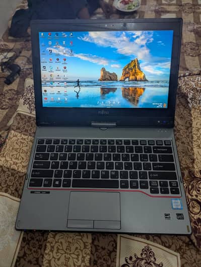Fujitsu core i5 6th generation touch and type with pen