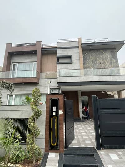 HOT DEAL BRAND NEW 1 KANAL FULLY FURNISHED HOUSE FOR SALE IN DHA PHASE 5 (H BLOCK) Orignal Picture