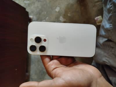 iPhone 15 pro jv white color no exchange