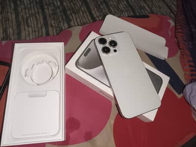 iphone 15 pro max (256GB) White color10/10 condition. ph. no. 03236007423