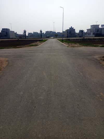 5 Marla Commercial Plot for Sale   The Walk , Park View City Lahore