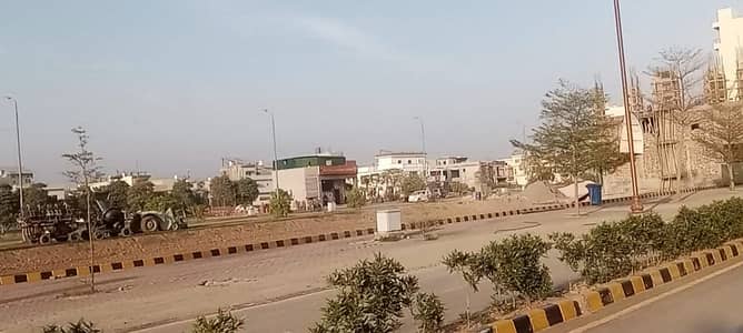 10 Marla Plot for Sale Tulip Block, Park View City Lahore