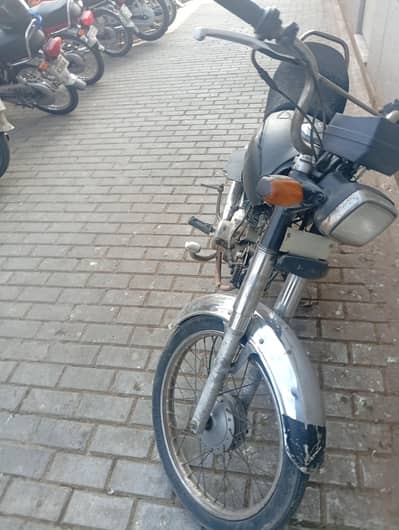 Urgent selling Road Prince