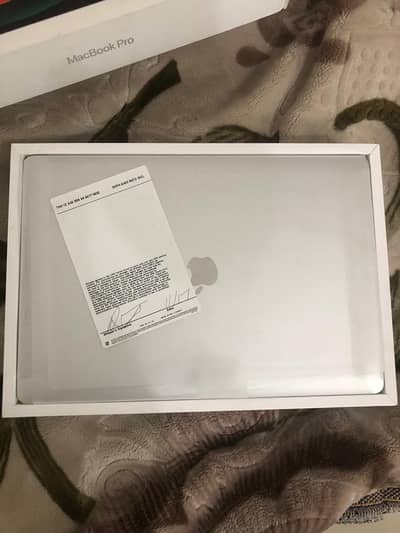 Apple MacBook pro 16gb 1tb with box model 2021