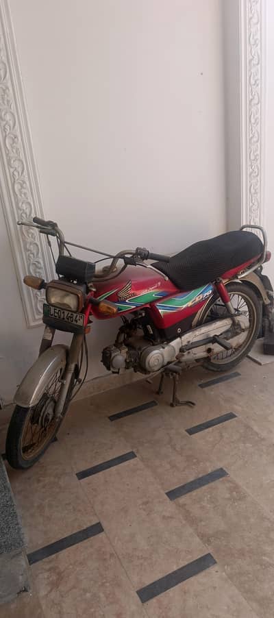 CD 70 for sale urgent