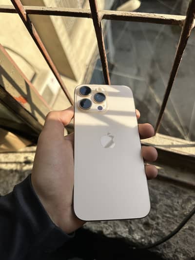 Iphone 16 pro max 100% battery health