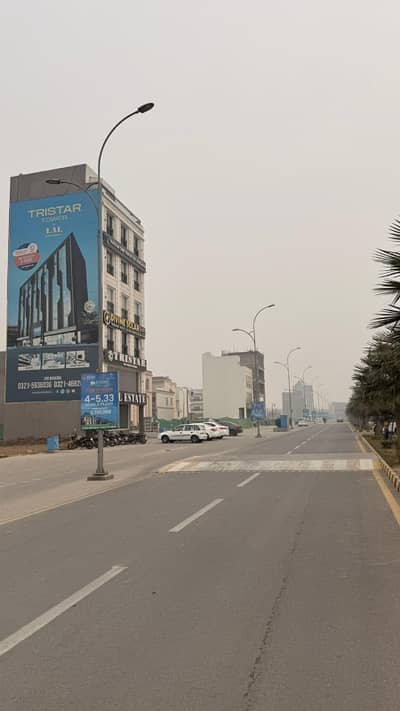 ( New Deal : Oversease Block ) 8 Marla Commercial Plot For Sale On installment 150 Feet Road in Etihad Town Phase 1 Lahore