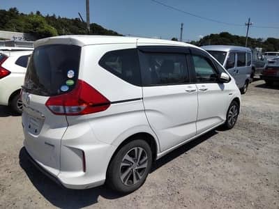 Honda freed plus