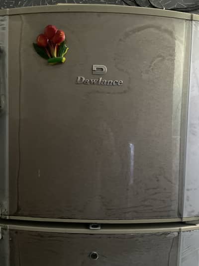 Dawlance ki fridge ha