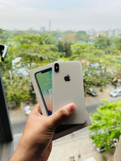 iphone x 256 GB my WhatsApp number 03 25 022 67 56