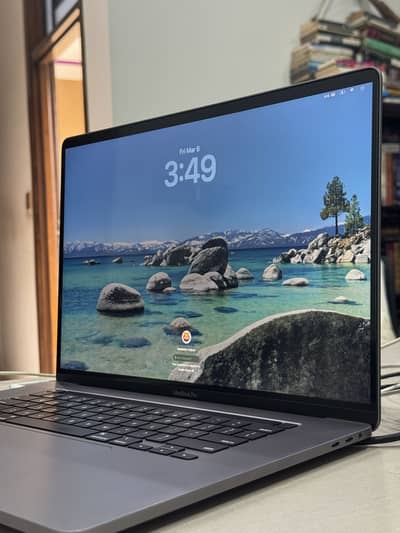 MacBook Pro 16” A2141 | Core i7 | 32GB RAM | 522GB SSD | Space Grey