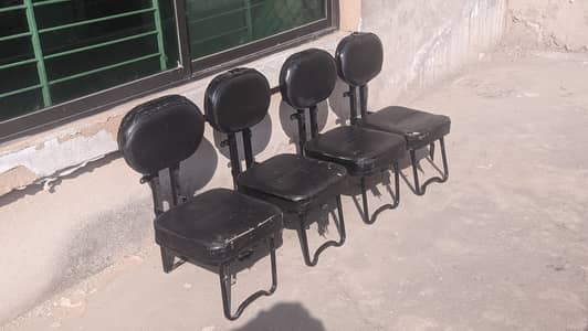 Hilux Vigo/Revo/Rocco , ISuzu Dmax Universal back seats.