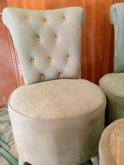 Sofa chair with table