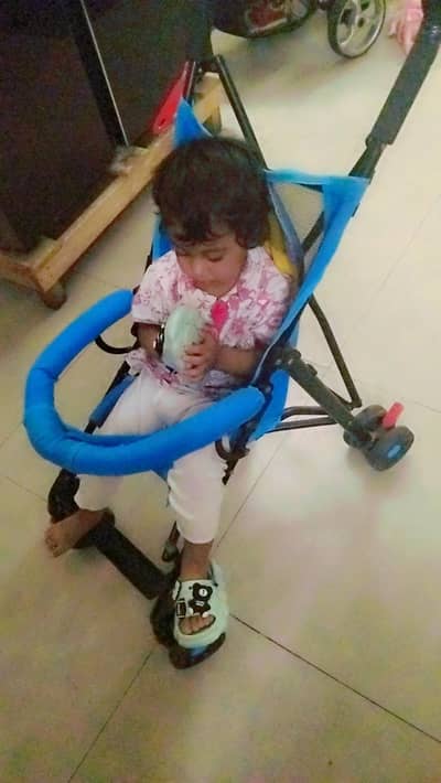 pram and stroller sale condition excellent ha big one is imported