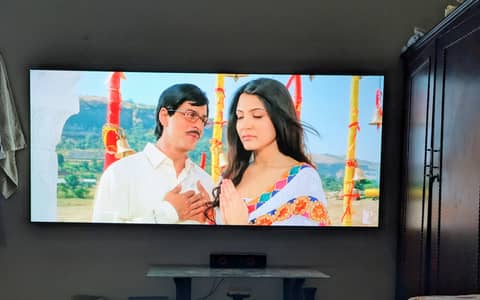 benq model  w1090 (WUXGA) Projector