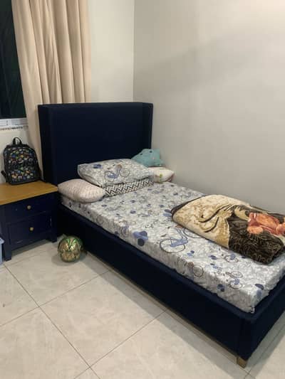 Single bed for sale