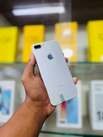 iphone 7 plus 128 GB my WhatsApp number 03 25 022 67 56