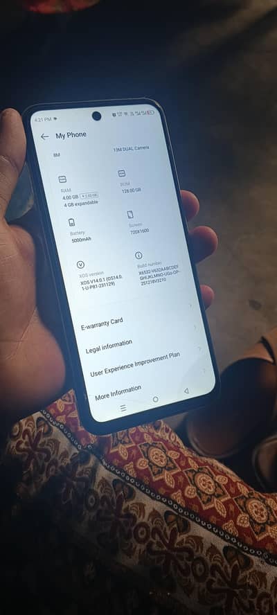 Infinix smart 9 box charger  bilkul new phone ha new model buy krna ha